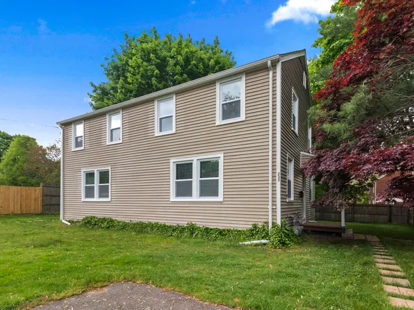 232 Melville Dr, Fairfield, CT 06825