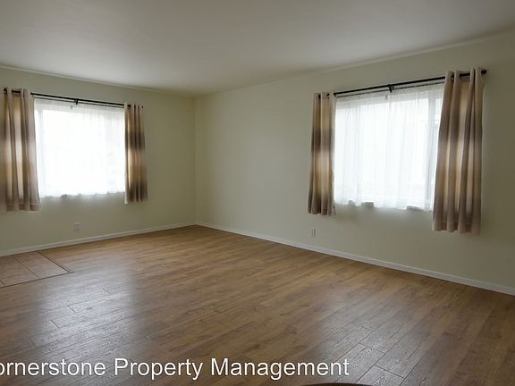 3rd image of 3221 Franela Dr
