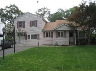 29 Hillview Ter, Denville, NJ 07834