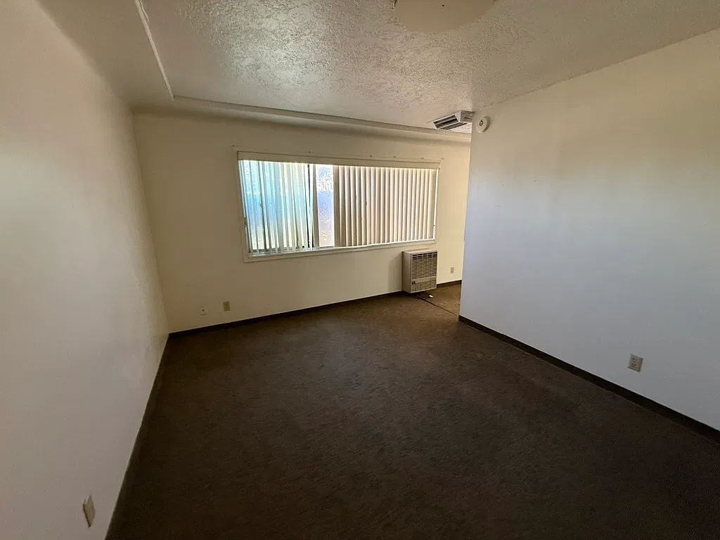 7700 McKnight Ave NE — Photo 3