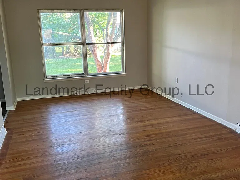 402 Whisper Ln — Photo 9