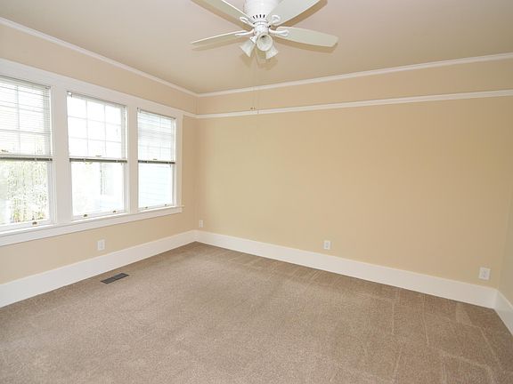 4th image of 19 Birch St #B