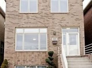 423 W 37th St, Chicago, IL 60609
