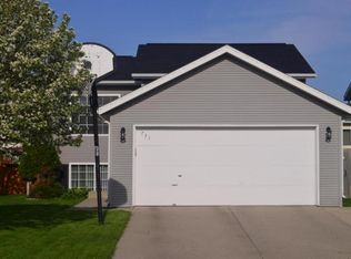 731 49th St S, Fargo, ND 58103