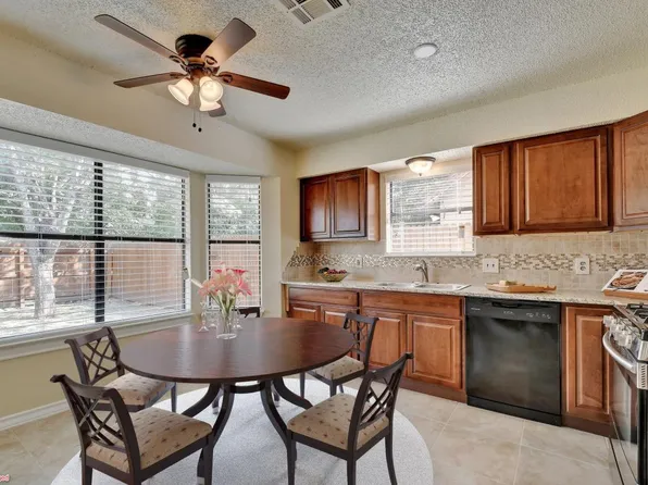 1622 Peachtree Valley Dr, Round Rock, TX 78681