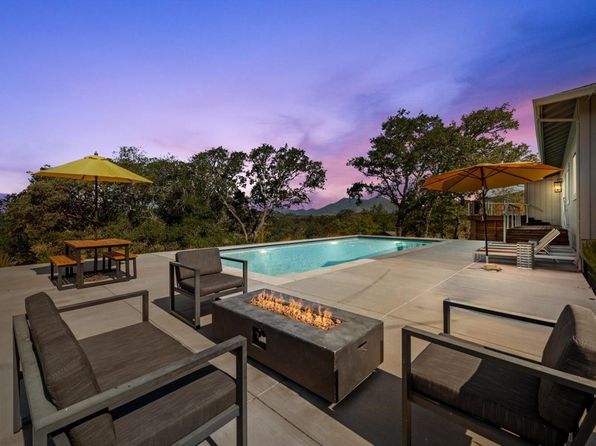 5860 Sharp Road - 4bd/4ba, 2,698 sqft - in Calistoga, CA