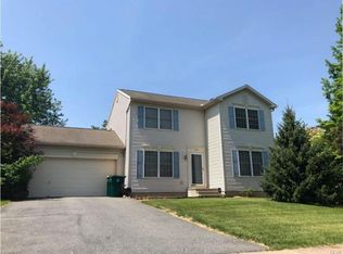 105 Grandview Dr, Easton, PA 18045