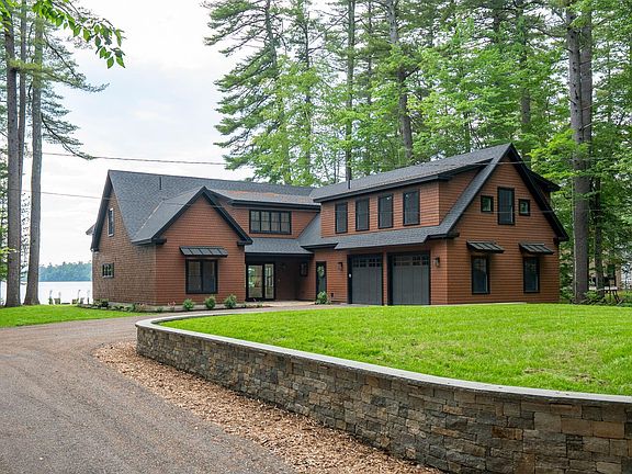 2nd image of 32 Hutchins Road