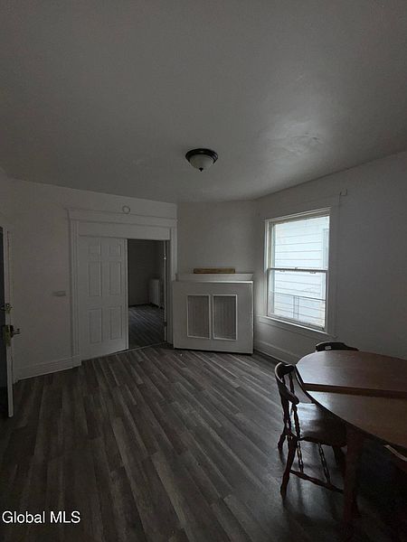 3rd image of 19 Stanwix Street