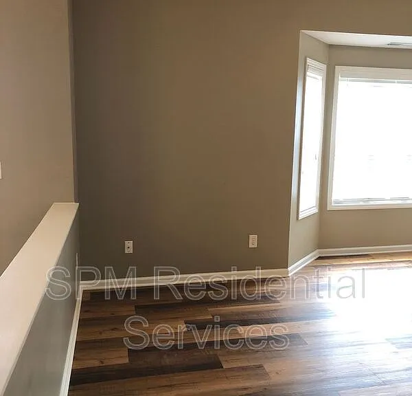 3810 River Front Pl #202 — Photo 4