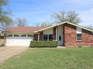 808 S Kate St, White Settlement, TX 76108
