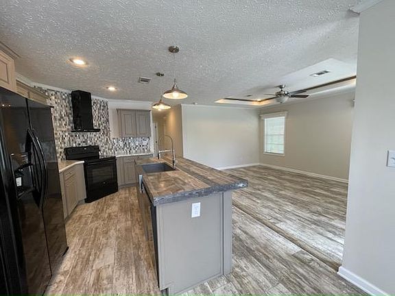 5th image of 4288 Naomi Dr #545