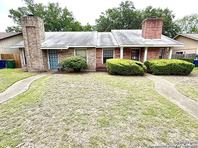 5310 Gawain Dr — Photo 2
