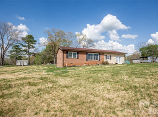 120 Mitch Rd, Union Grove, NC 28689