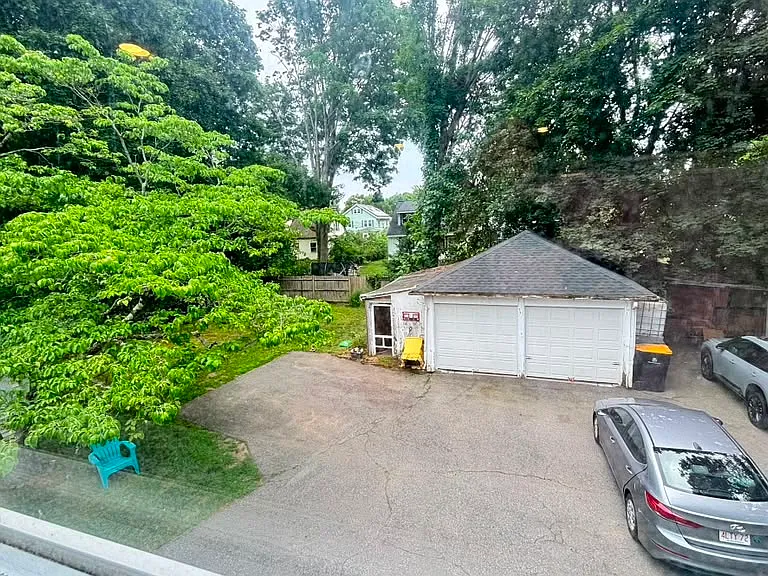 29 Newton Pl #B — Photo 23