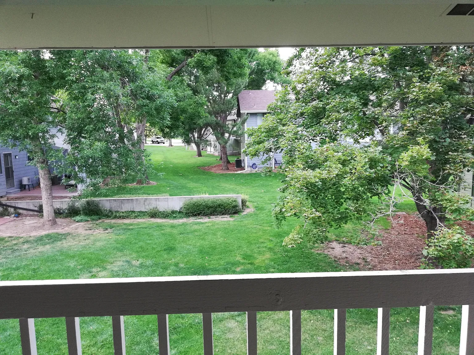 3500 Rolling Green Dr — Photo 3