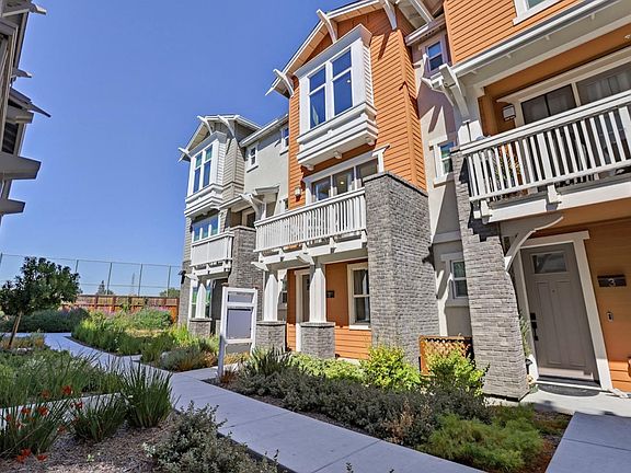 3rd image of 539 San Lorenzo Ter Unit 4