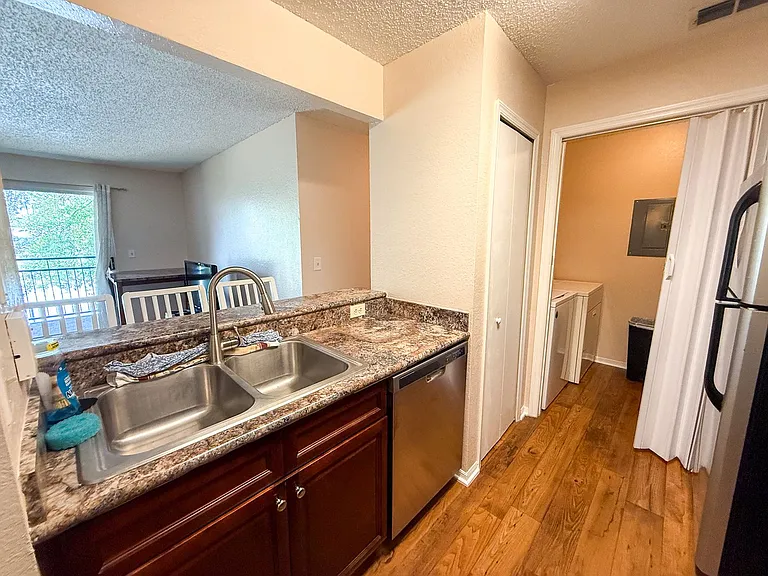 3705 SW 27th St #924 — Photo 7