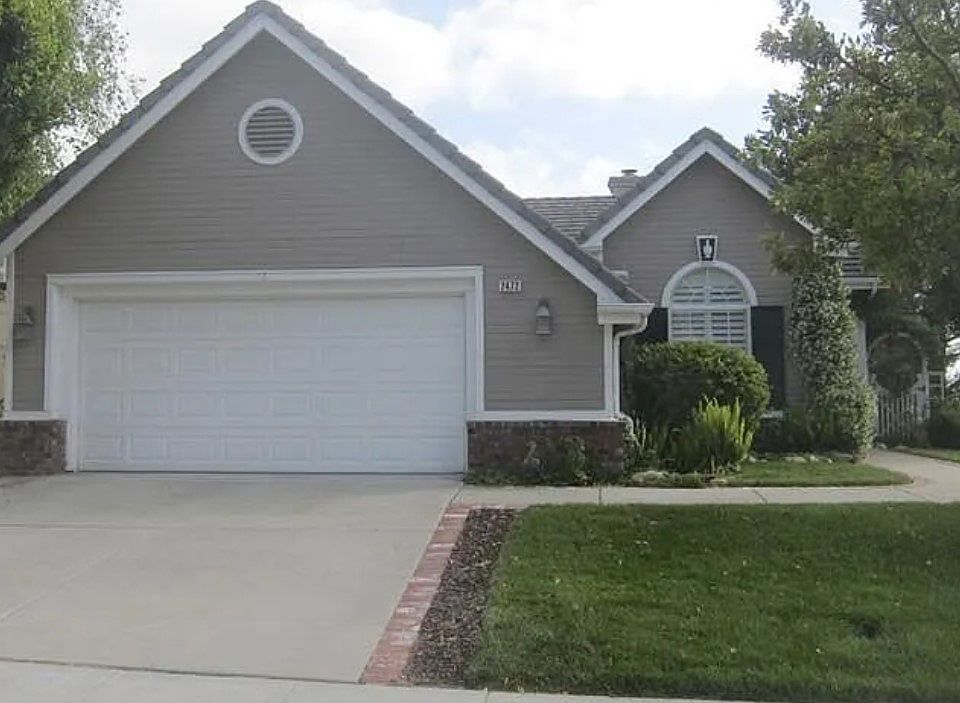 Great curb appeal on corner lot
