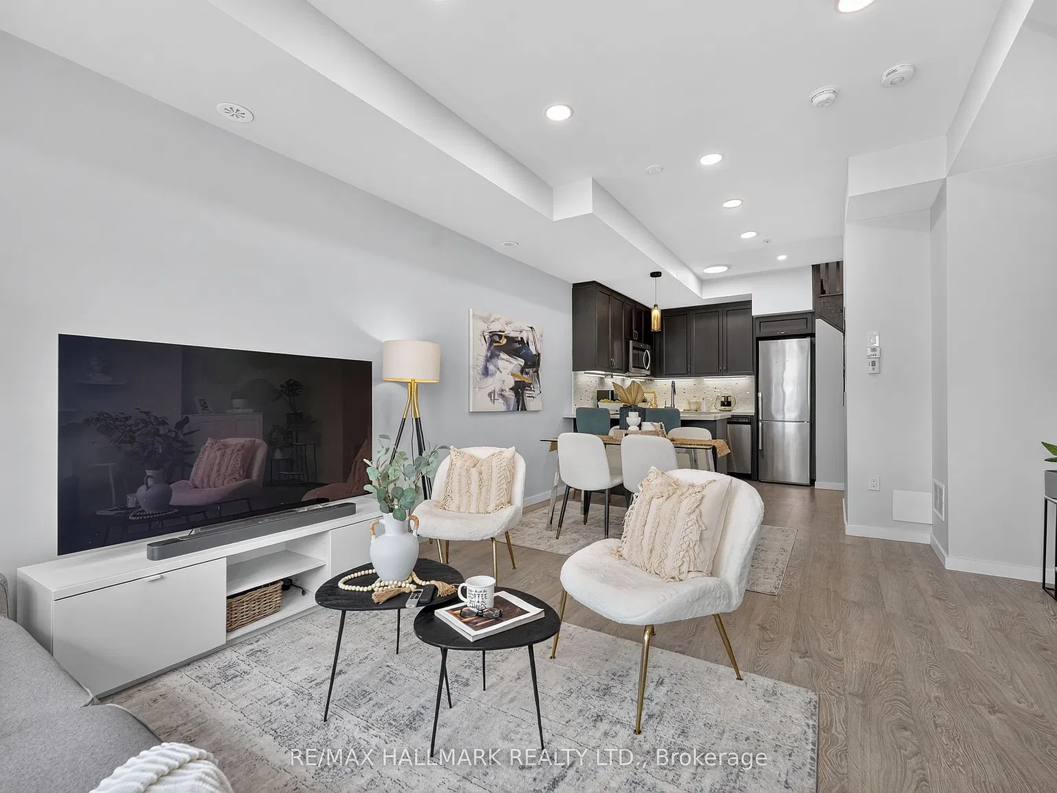 2 bed, $2,600 — Photo 3