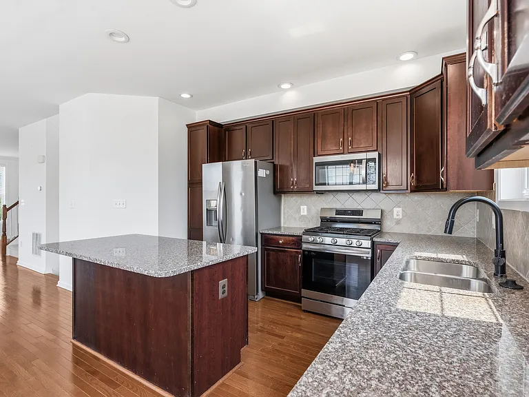 23167 Flora Mure Dr — Photo 24