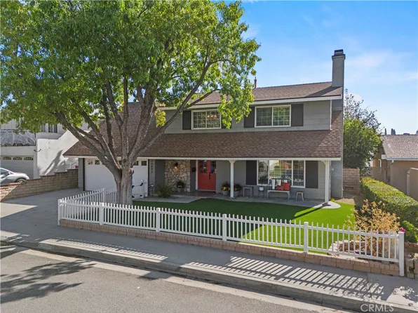 26842 Las Mananitas Dr, Santa Clarita, CA 91354