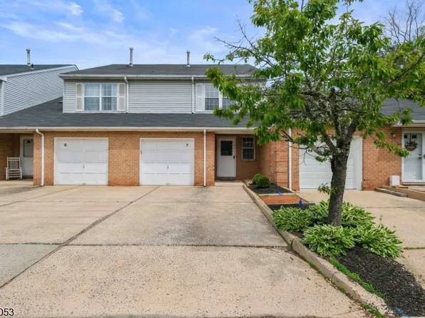 7 Lee Ct #7, Lebanon Boro, NJ 08833