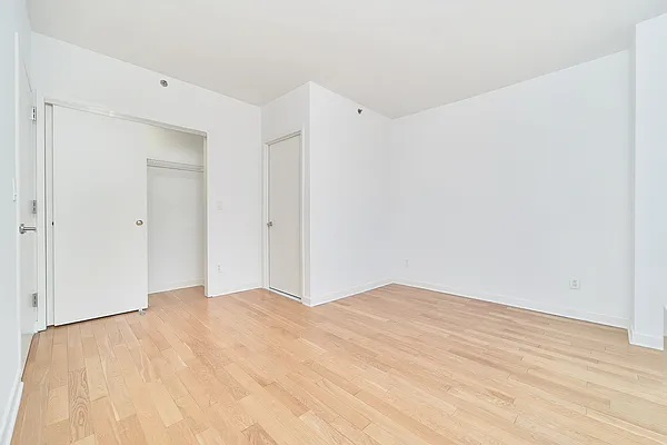 Rented by Living New York | media 10