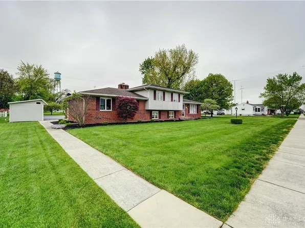417 E Canal St, Ansonia, OH 45303