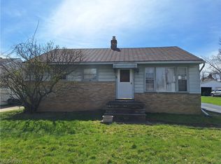 82 Best St, Bedford, OH