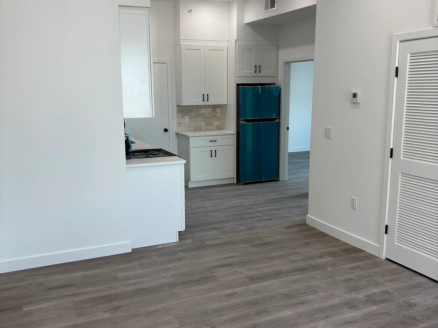 2 bed, 714 sqft, $2,390 — Photo 2