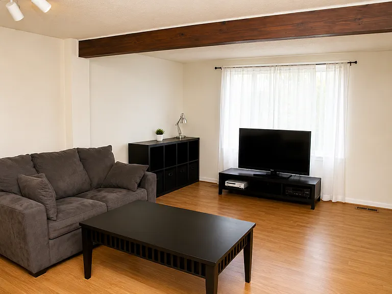 6012 Cedar Wood Dr — Photo 5