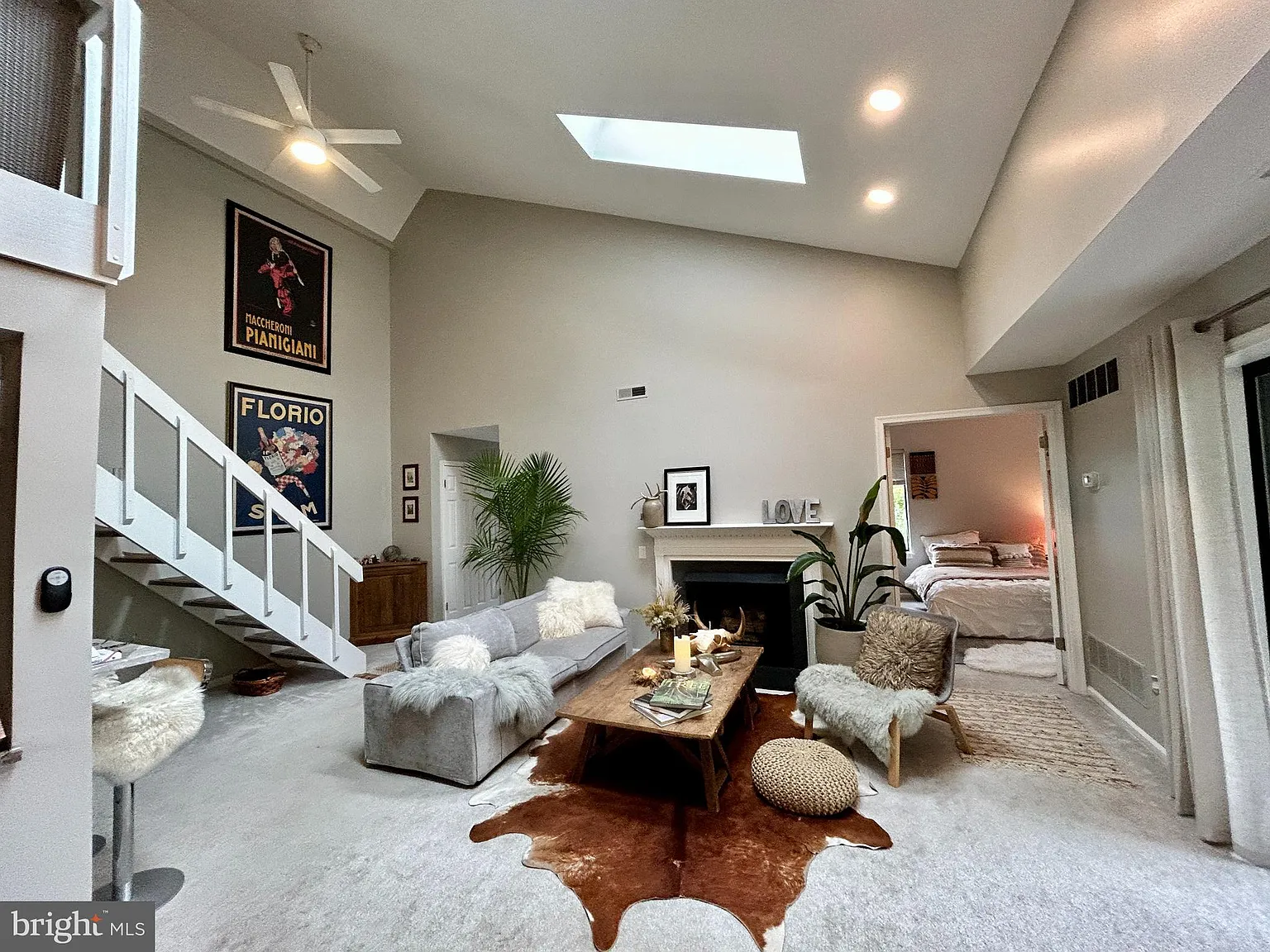 2 bed, 2.0 bath, 1302 sqft, $2,700 — Photo 4