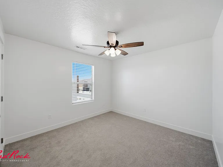 2341 E Siegel Ln — Photo 28