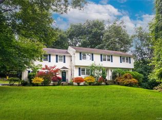 16 N Bridge Ter, Mount Kisco, NY 10549