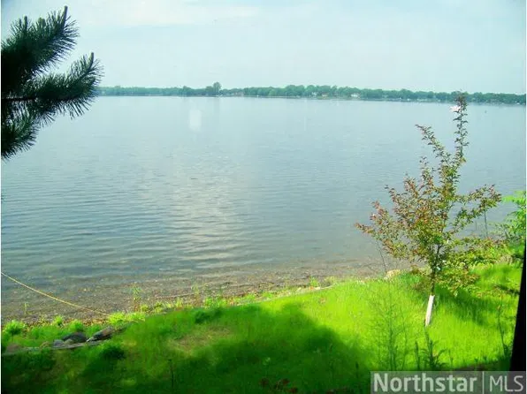 29760 Glader Blvd, Lindstrom, MN 55045