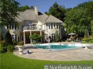 9490 Foxford Rd, Chanhassen, MN 55317