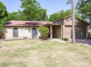 6601 Dewsbury St, North Richland Hills, TX 76182