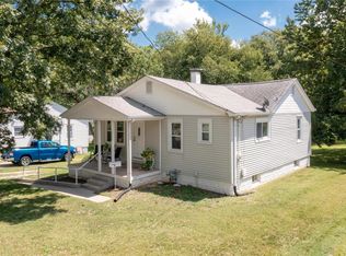 2706 E Main St, Belleville, IL 62221