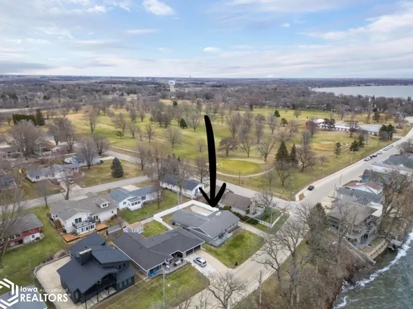 2402 N Shore Dr, Clear Lake, IA 50428