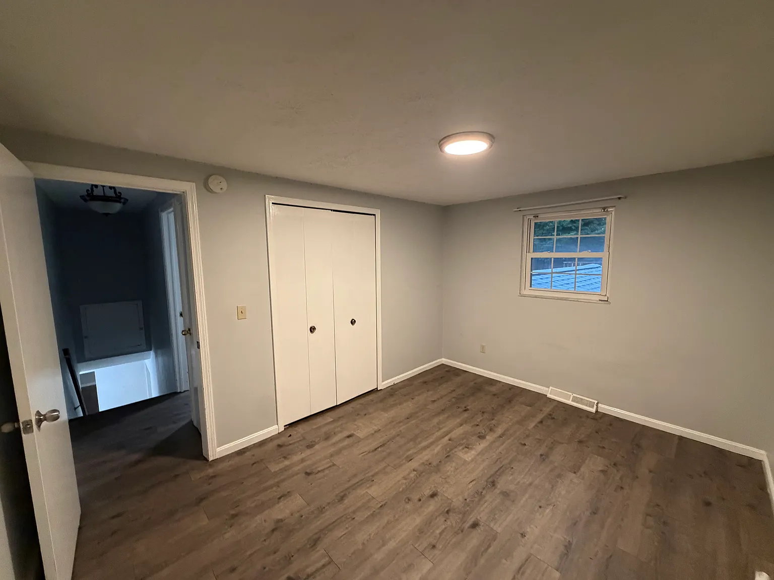 2577 Columbia Rd — Photo 4