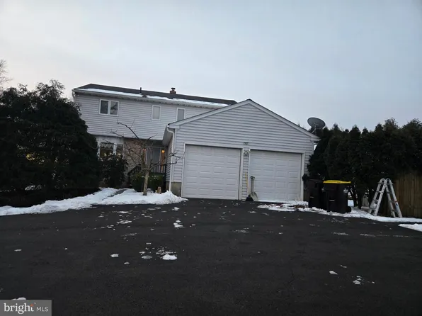 2276 S Valley Forge Rd, Lansdale, PA 19446