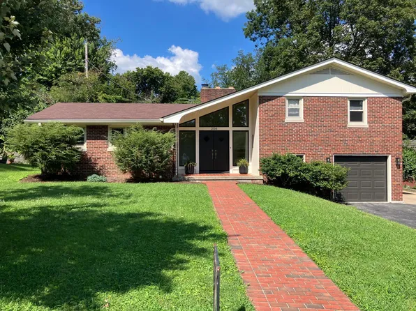 206 Eastway Dr, Richmond, KY 40475