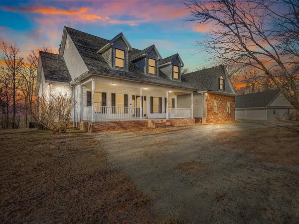 302 Buzzard Rock Rd, Farmington, MO 63640