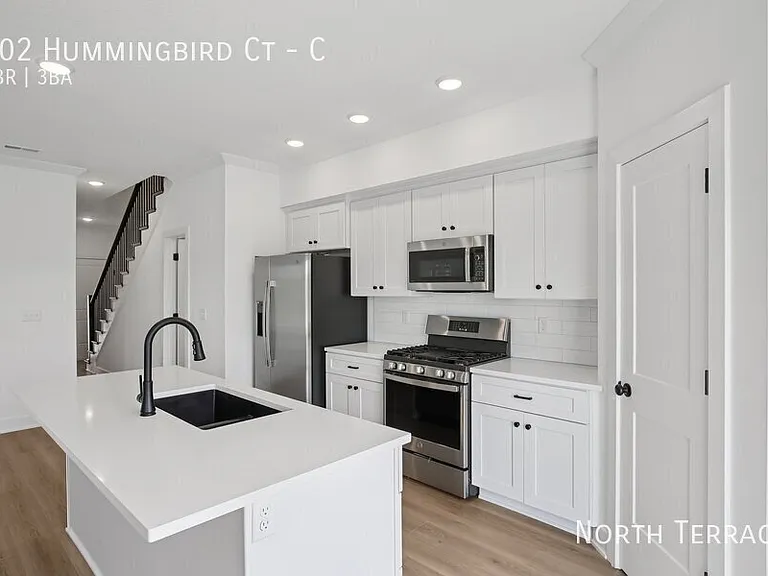 Fairview Crossing Townhomes — Photo 91