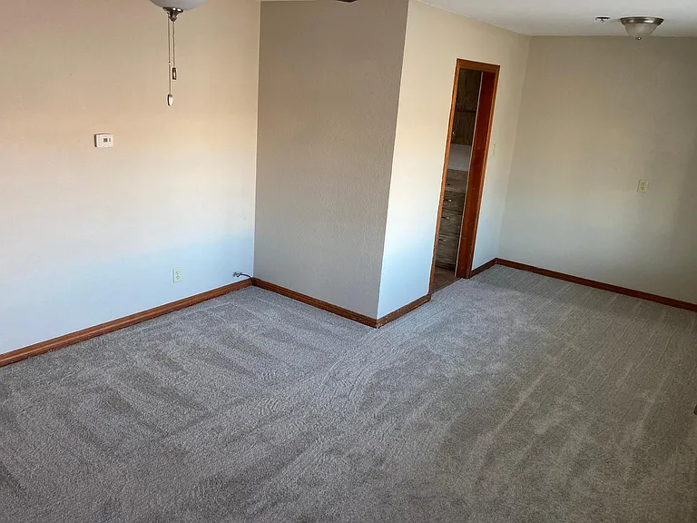 521 N Orchard St — Photo 4