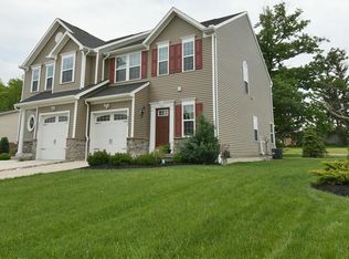 4203 Arthur Ct, Hamburg, NY 14075