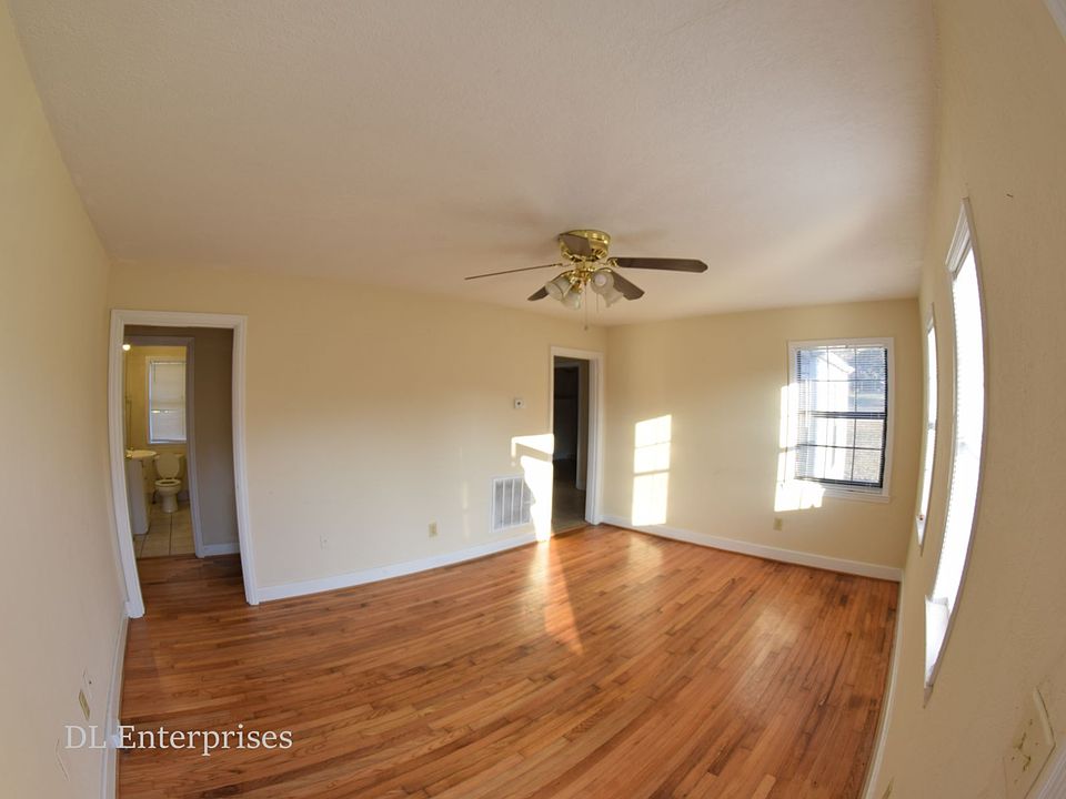 1st image of 2373 Crescent Club Dr