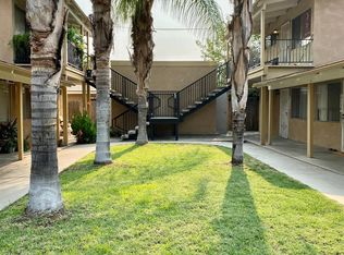 2130 N College Ave, Fresno, CA 93704
