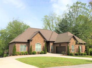815 N Pickard Ave, Cookeville, TN 38501